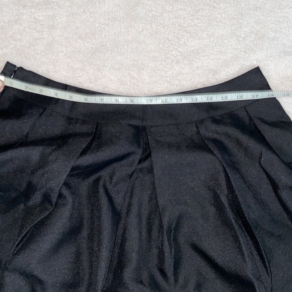 A line skirt - Picture 2 of 10